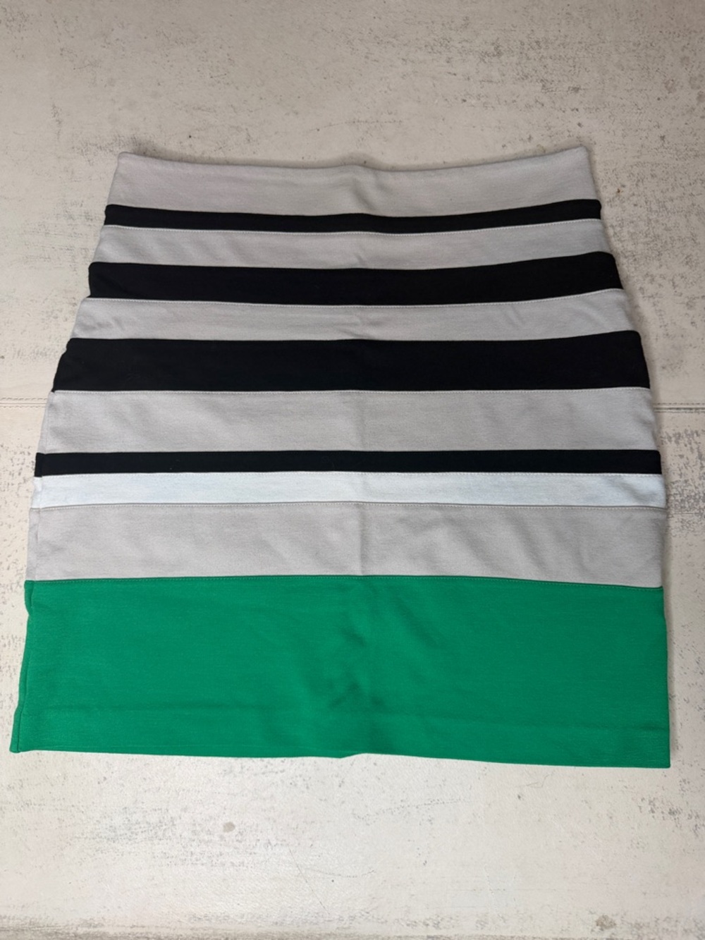Express Striped Mini Skirt in Black, Gray, White and Green - Size 6